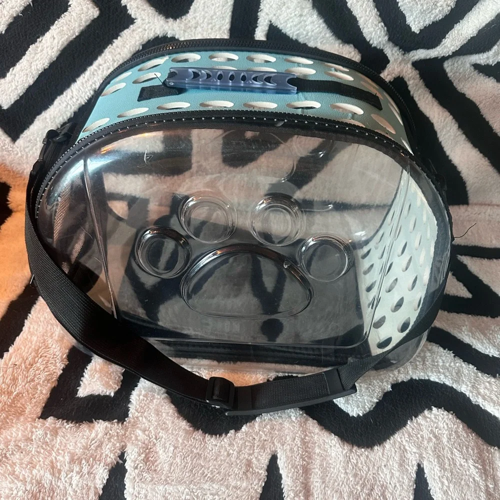 Transparent Bubble Front Pet Carrier - Light Blue